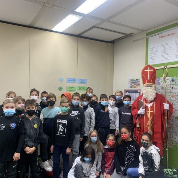 SMV-Nikolaus-Aktion_06.12.21_klein Nikolaus- Aktion der SMV