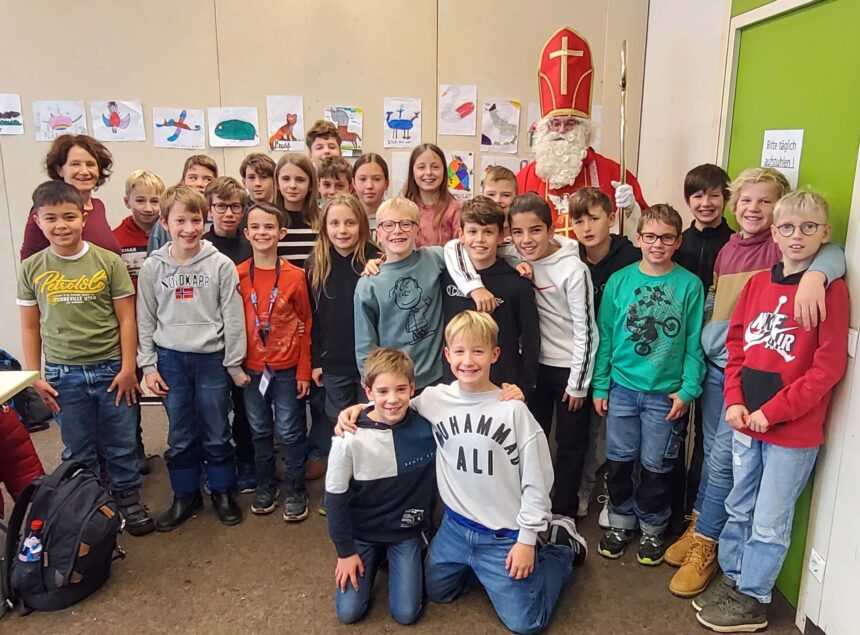 nikol1c Der Nikolaus geht in die AER